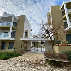 https://albur-village-b-camomile.hotelaalgarve.com