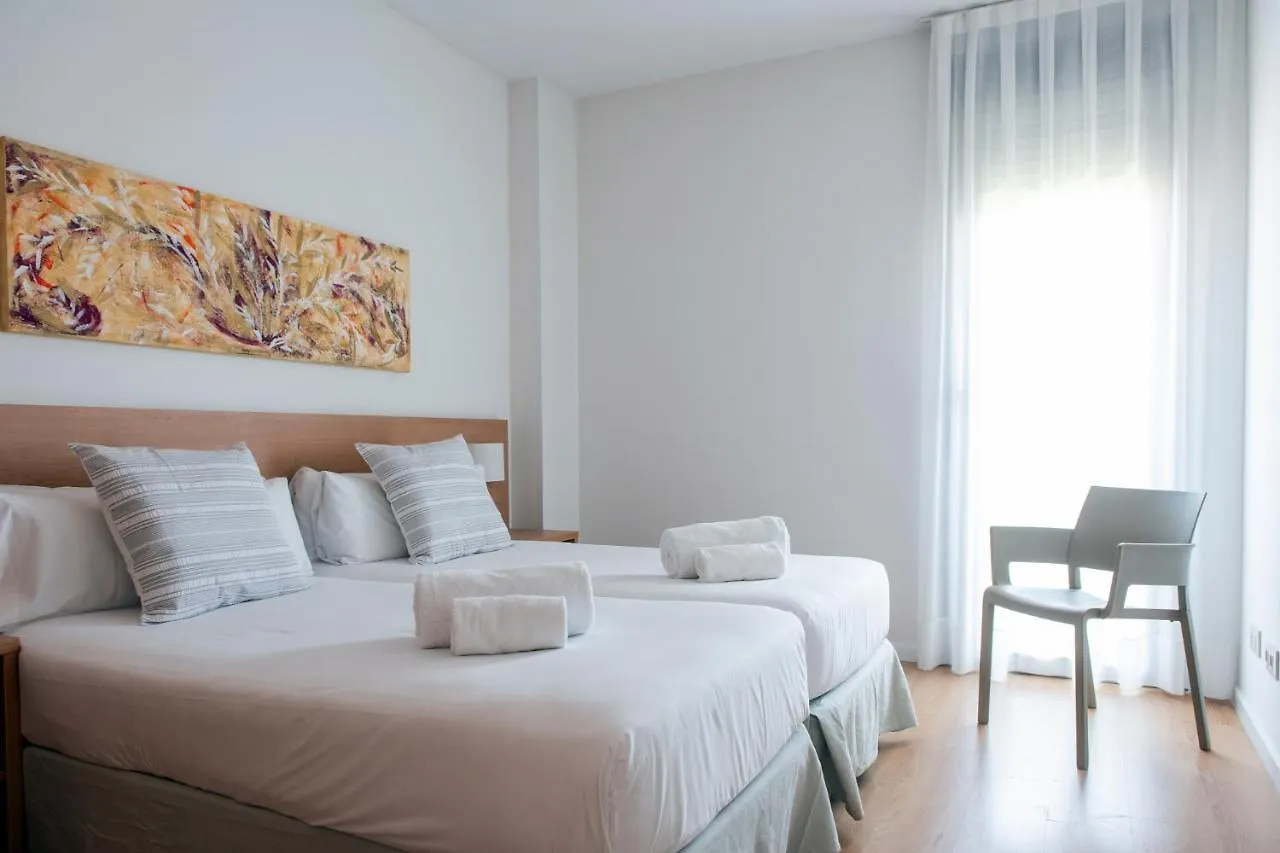 Apartamentos Aura Park Fira Bcn L'Hospitalet de Llobregat 0*,